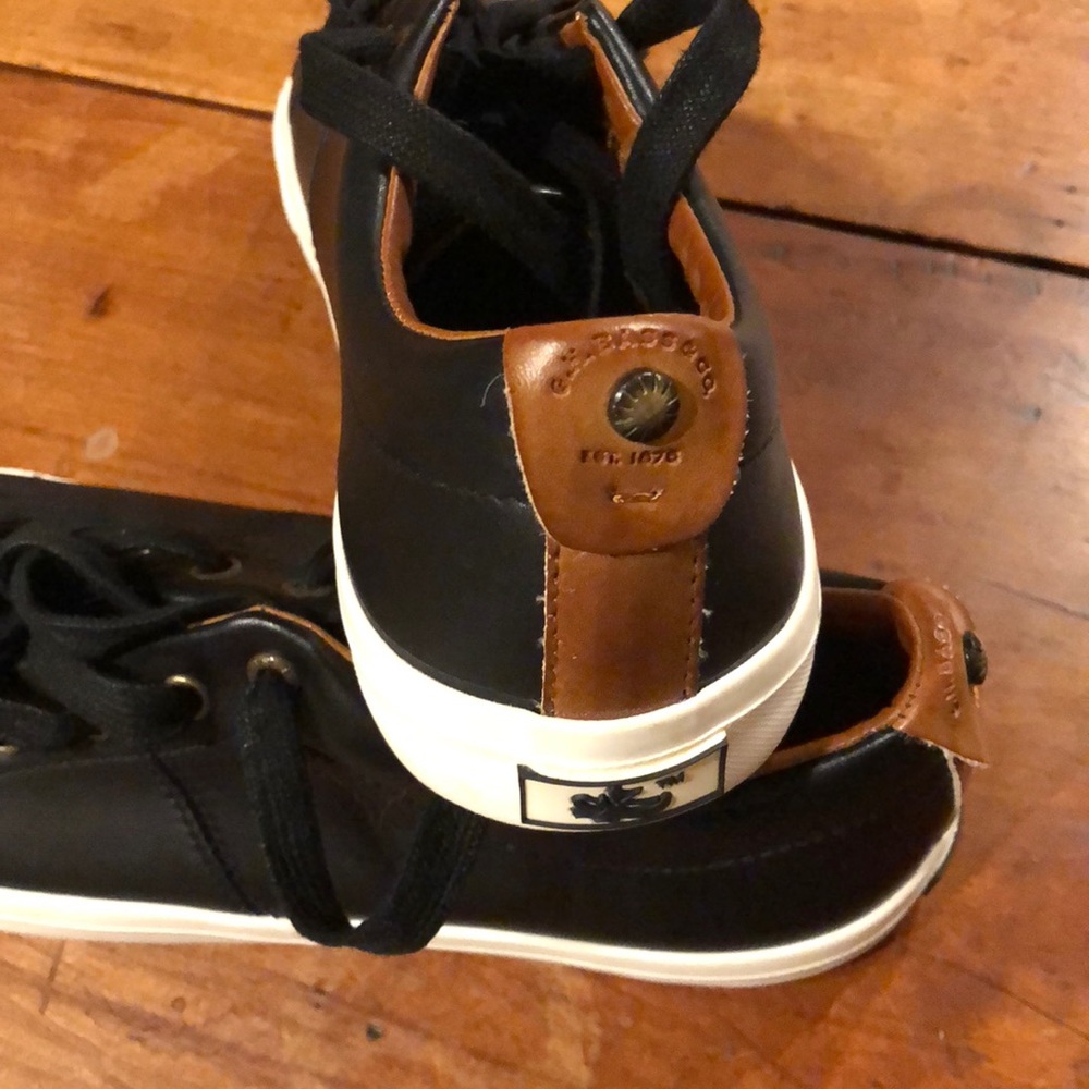 Sneakers - Picture 3 of 3